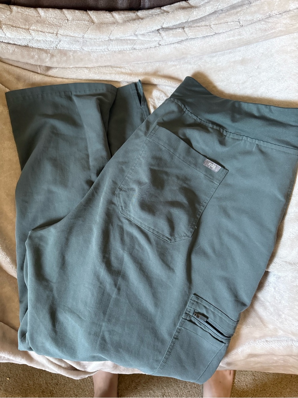 Figs Scrub Pants in Slate Green